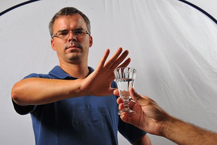 Arrêter de boire de l'alcool est un moyen d'arrêter de boire par soi-même